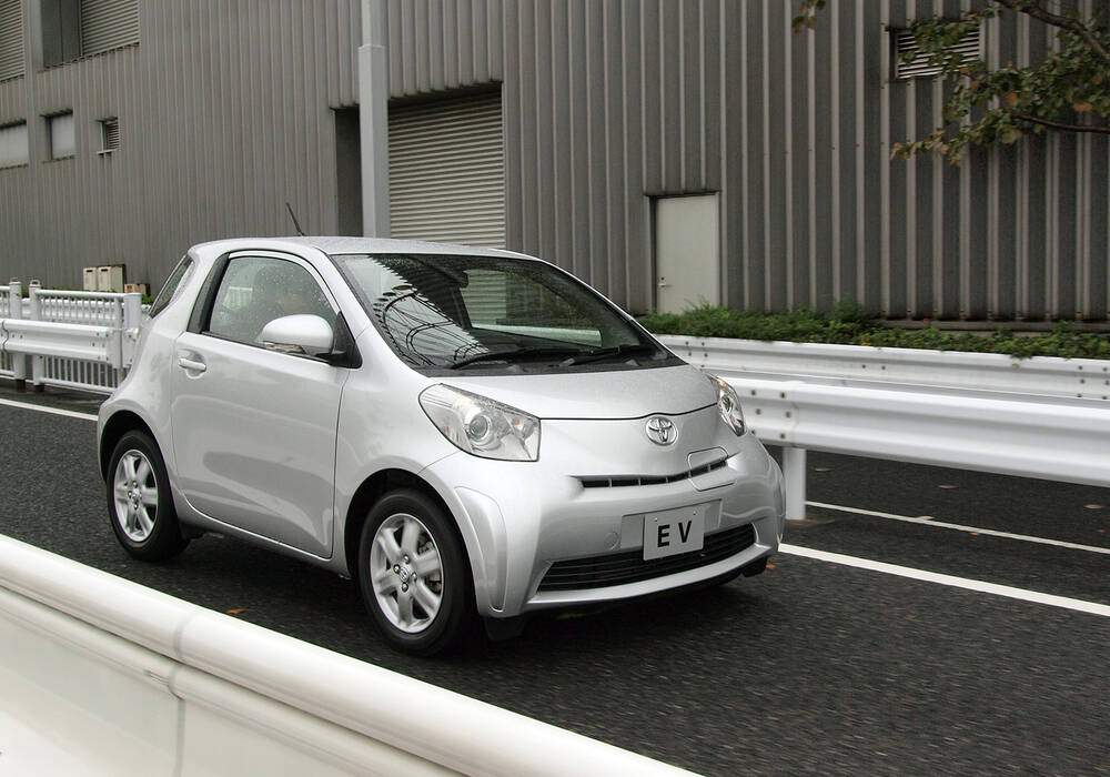 Fiche technique Toyota iQ EV Prototype (2011)