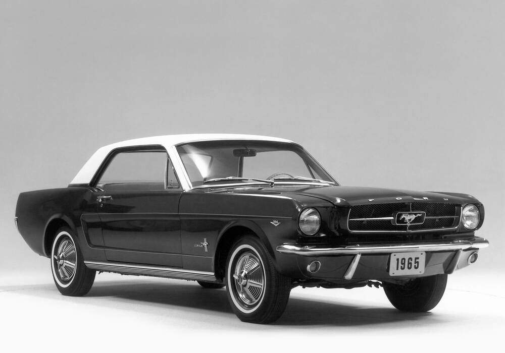 Fiche technique Ford Mustang Hardtop 289ci 205 (1965-1966)