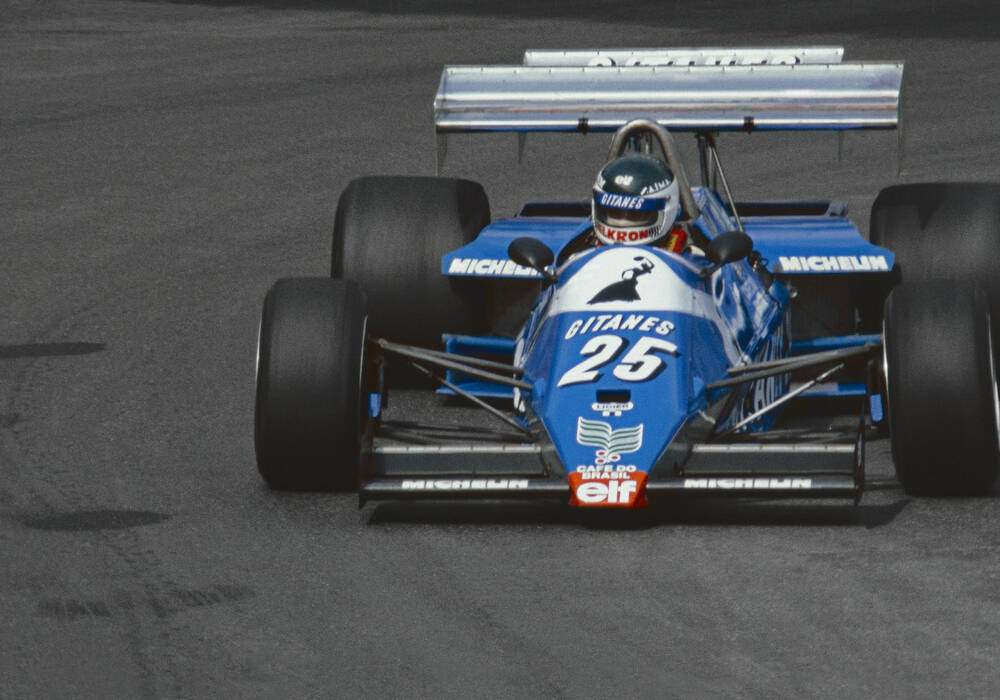 Fiche technique Ligier JS21 (1983)
