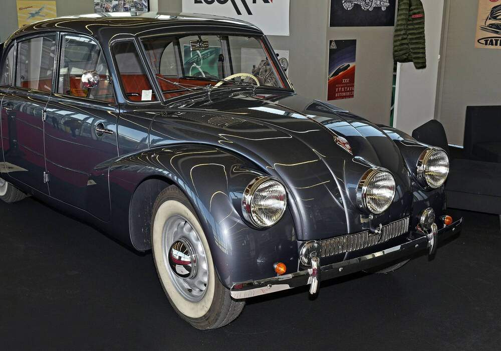 Fiche technique Tatra 87 (1936-1948)