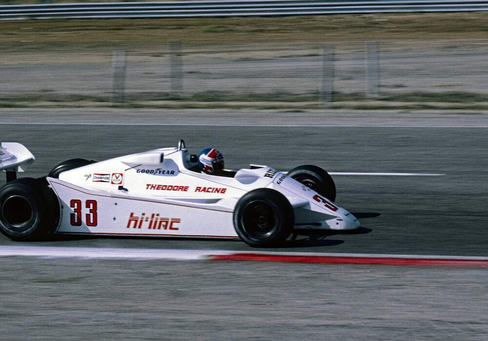 Fiche technique Theodore Racing TY02 (1982)
