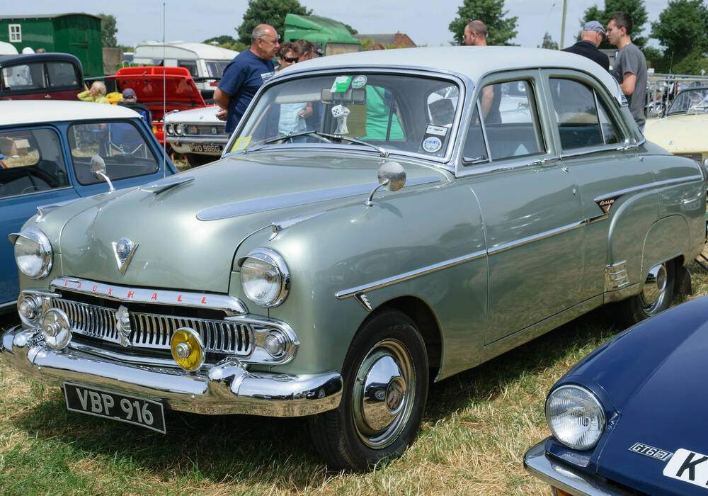 Fiche technique Vauxhall Cresta (E) (1954-1957)
