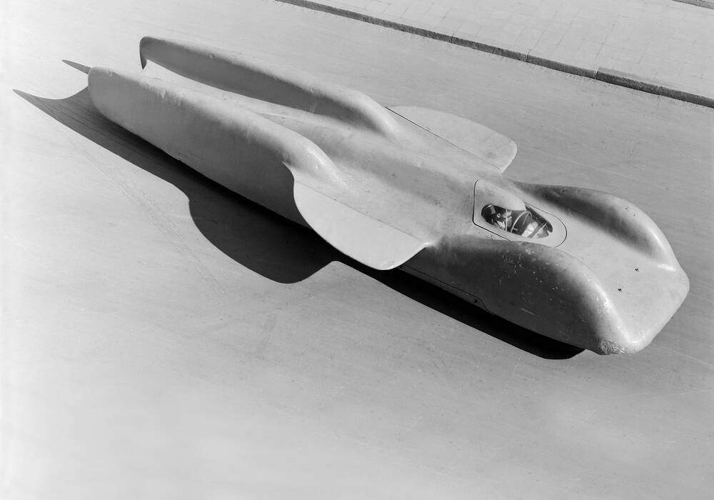 Fiche technique Dragsters : Mercedes-Benz T 80 record Concept (1939)
