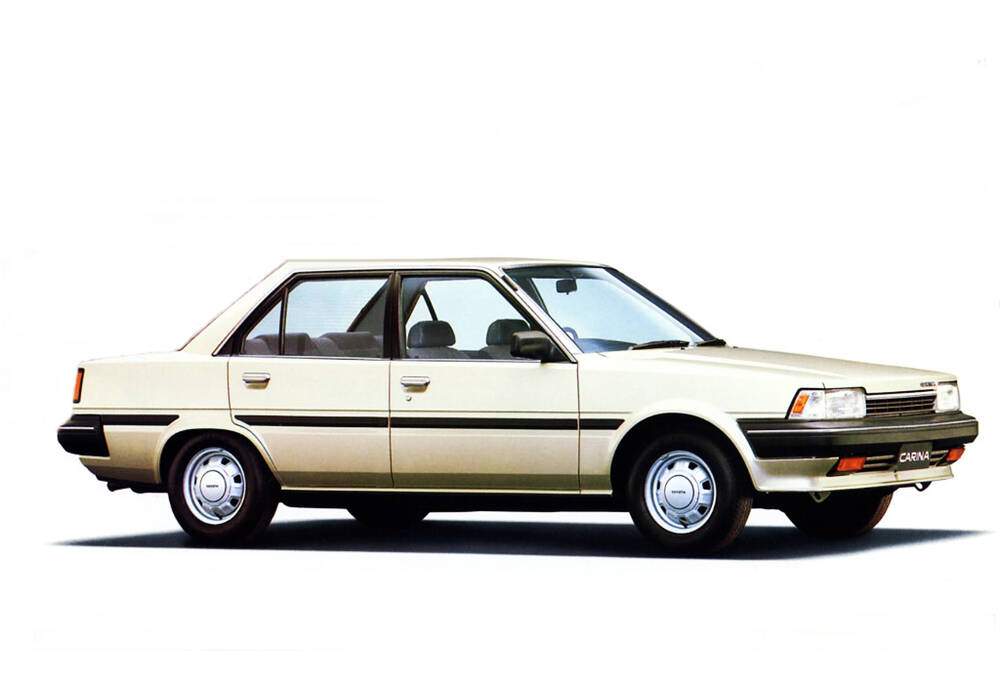Fiche technique Toyota Carina V Sedan 1.8 (T150) (1984-1988)