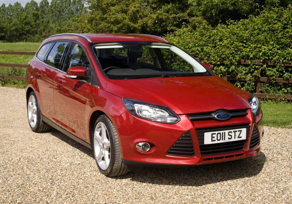 Fiche technique Ford Focus III SW 1.6 EcoBoost 150 (DYB) (2011-2014)