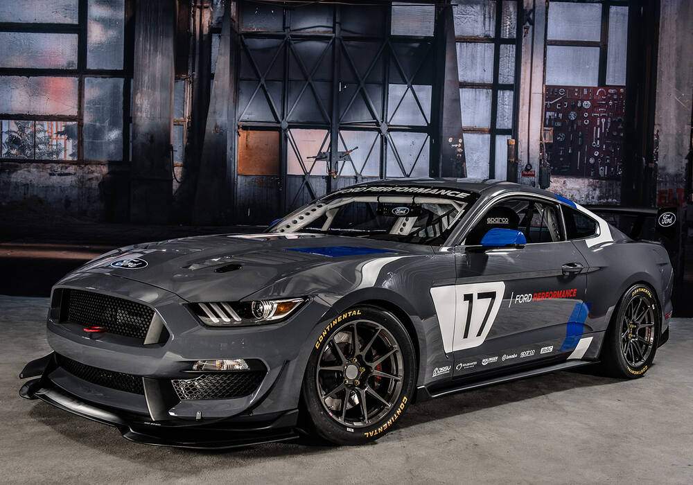 Fiche technique Ford Mustang GT4 (2016)