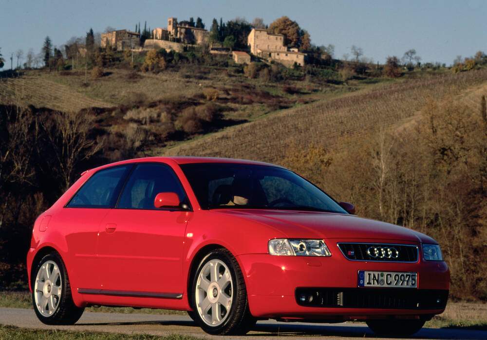 Fiche technique Audi S3 (8L) (1998-2001)