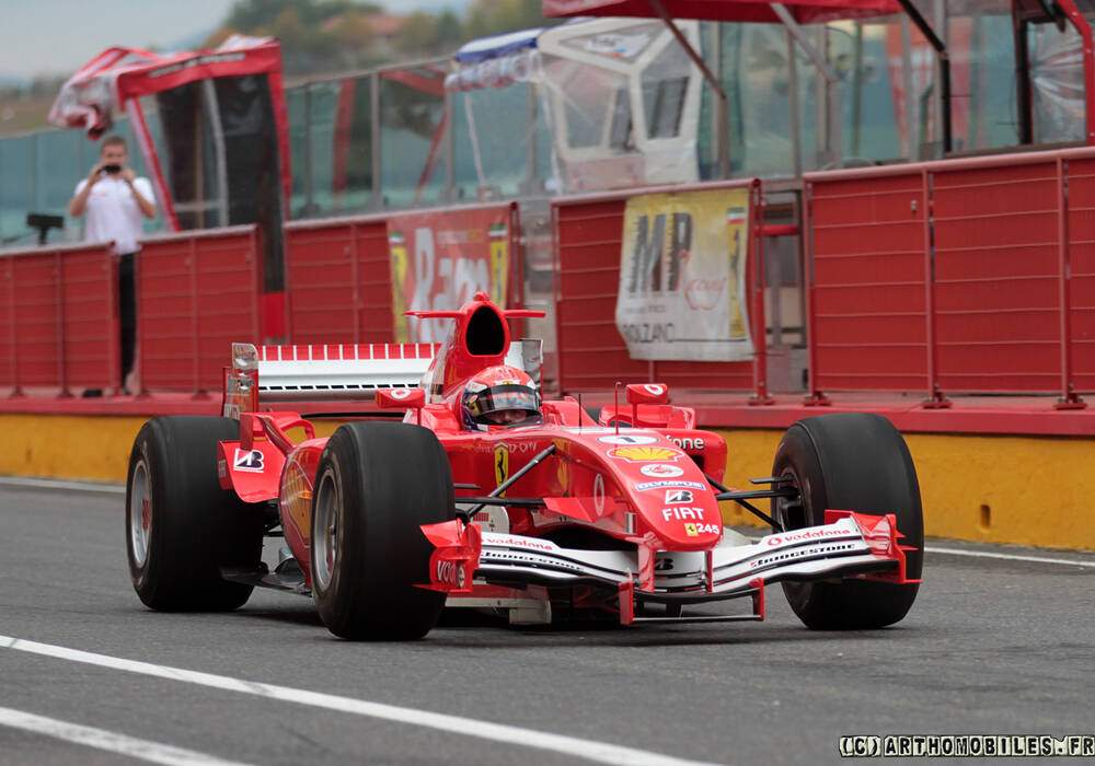 Fiche technique Ferrari F2005 (2005)