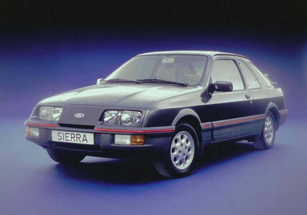 Fiche technique Ford Sierra XR4i (1983-1986)