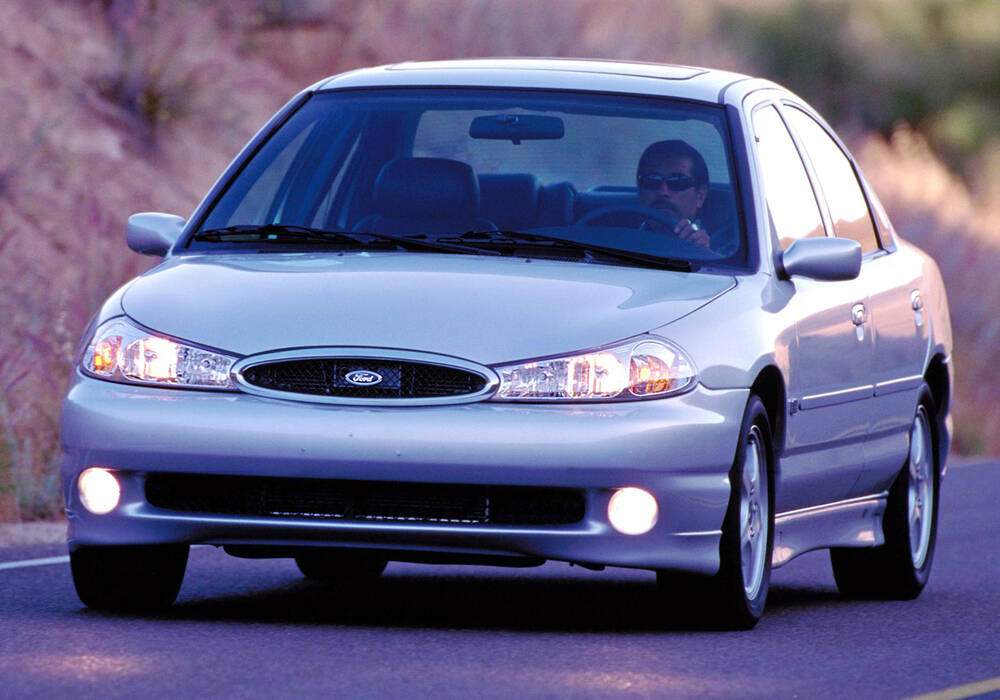 Fiche technique Ford Contour SVT (1998-2000)