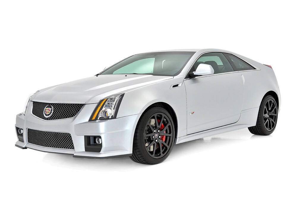 Fiche technique Cadillac CTS-V II Coup&eacute; &laquo; Silver Frost &raquo; (2013)