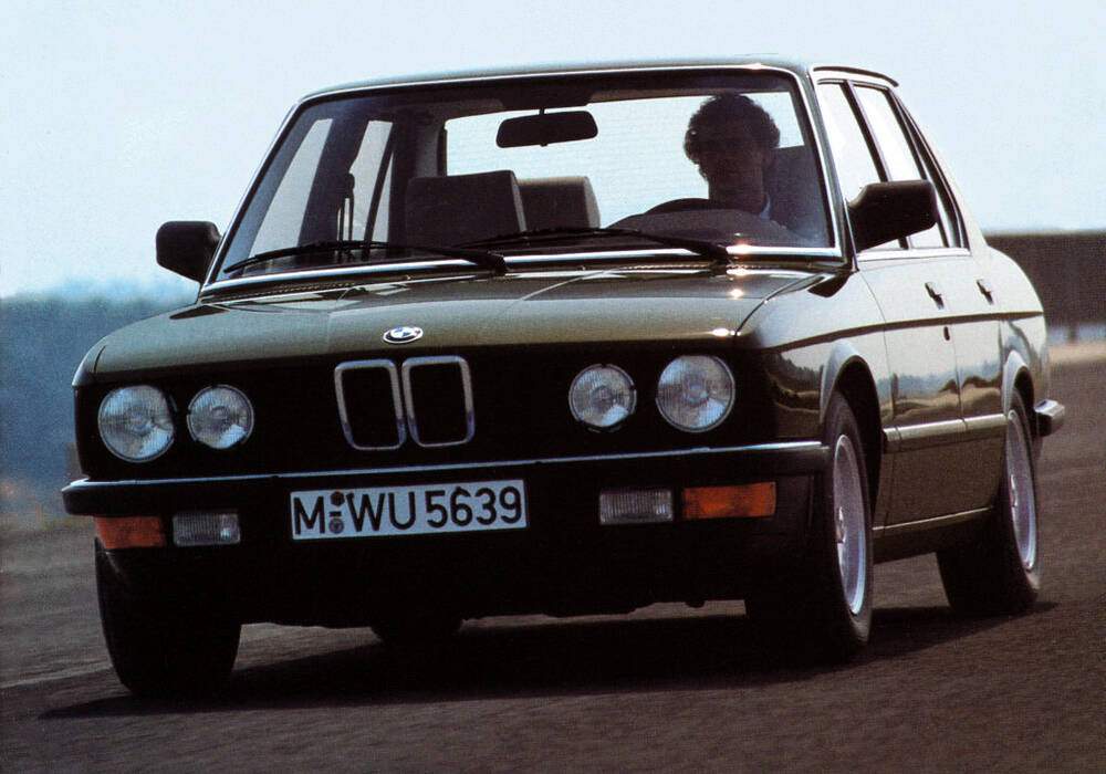 Fiche technique BMW 525e (E28) (1981-1987)