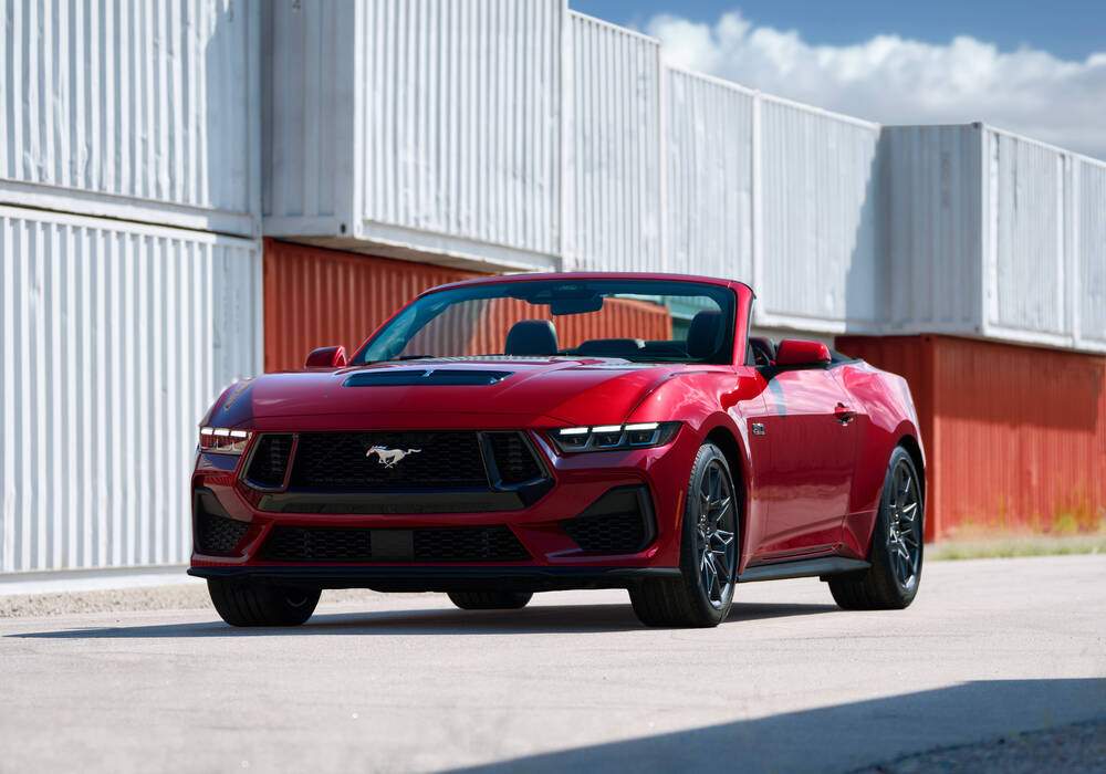 Fiche technique Ford Mustang VII GT Convertible (2023)