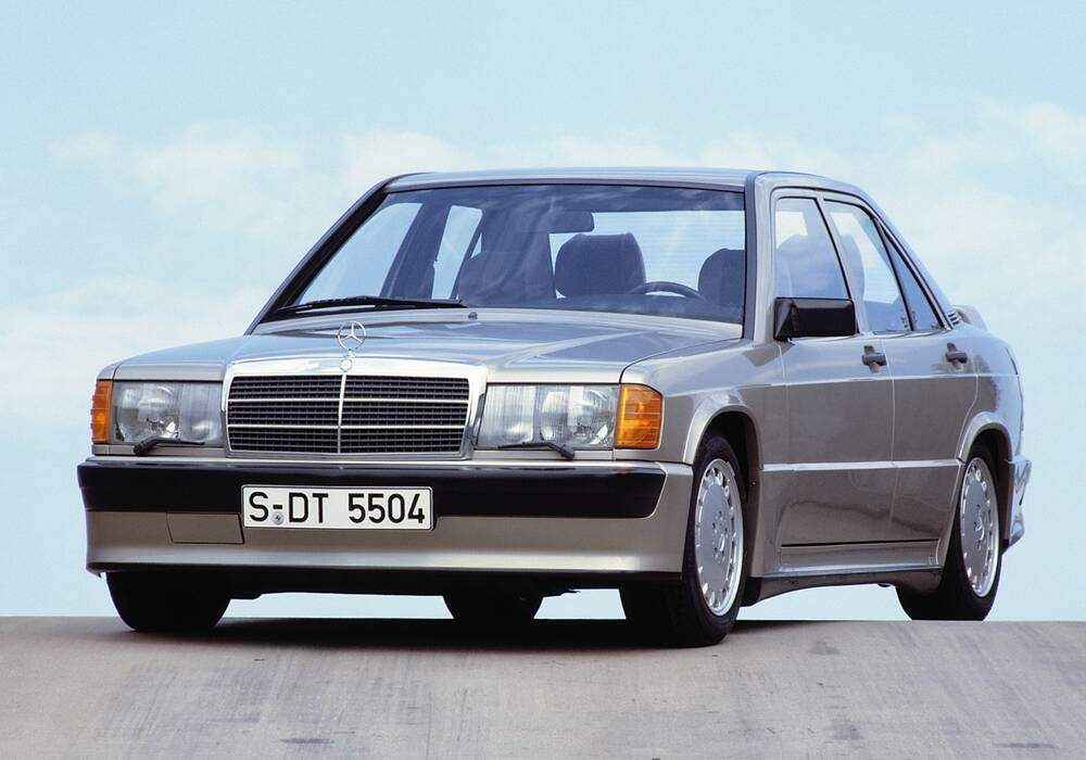 Fiche technique Mercedes-Benz 190 E 2.3-16 (W201) (1985-1988)