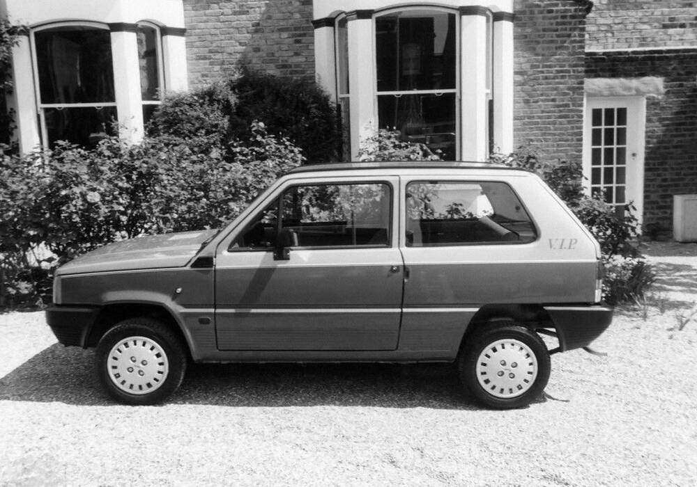 Fiche technique Fiat Panda 0.9 &laquo; V.I.P. &raquo; (1985)