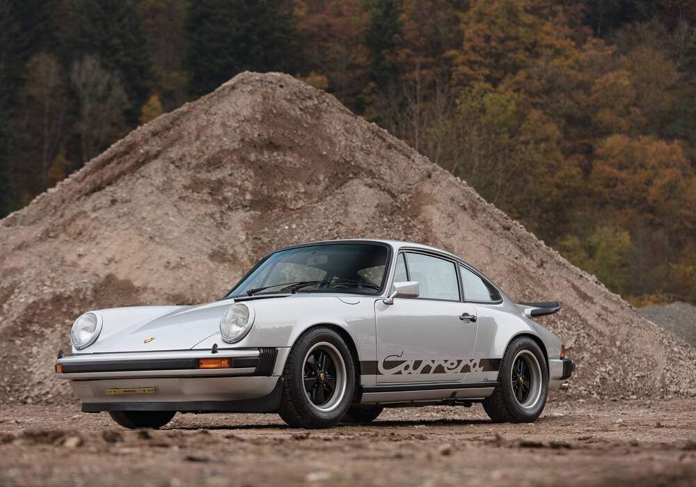 Fiche technique Porsche 911 Carrera 2.7 (G) &laquo; 25 Years of Driving in its purest Form &raquo; (1974-1975)