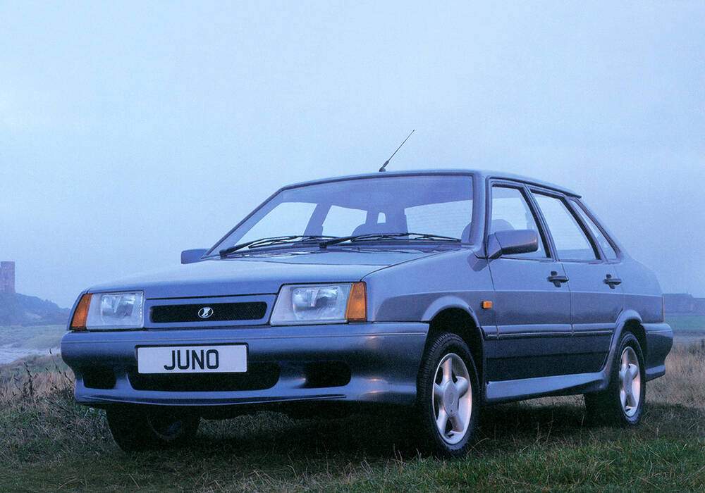 Fiche technique Lada Samara Sedan 1.5 &laquo; Juno &raquo; (1994-1996)