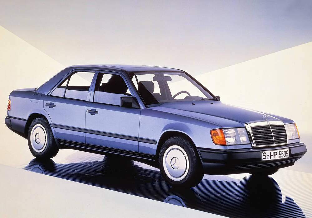 Fiche technique Mercedes-Benz 300 E (W124) (1989-1993)
