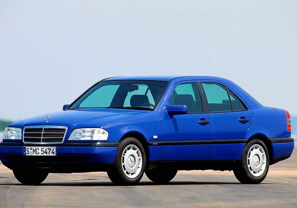 Fiche technique Mercedes-Benz C 180 (W202) (1993-1999)