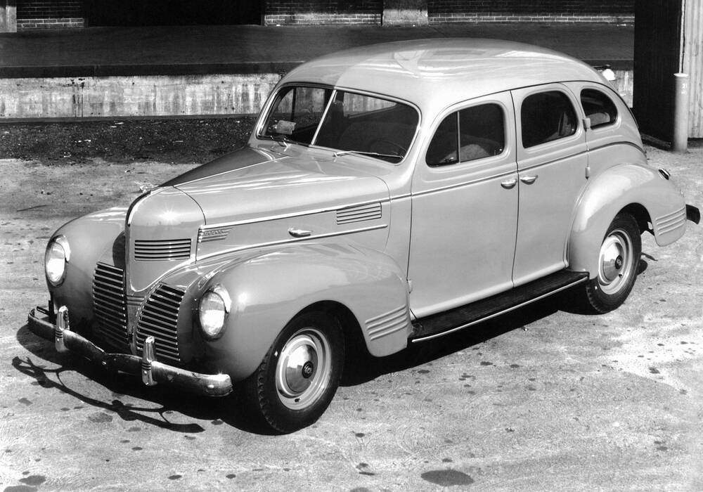 Fiche technique Dodge Luxury Liner Sedan 3.6 (1939)