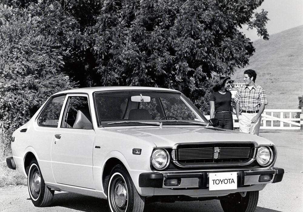 Fiche technique Toyota Corolla III 1.6 (100 ch) (1974-1981)