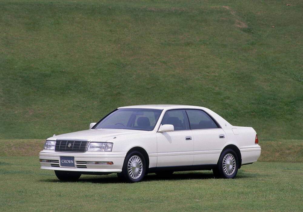 Fiche technique Toyota Crown X 2.5 (180 ch S150) (1996-1997)