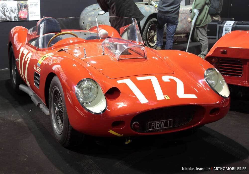 Fiche technique Ferrari Dino 196 Sport Fantuzzi Spyder (1958-1959)