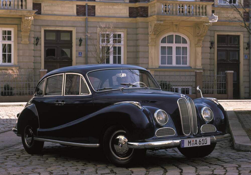 Fiche technique BMW 501-8 (1955-1958)