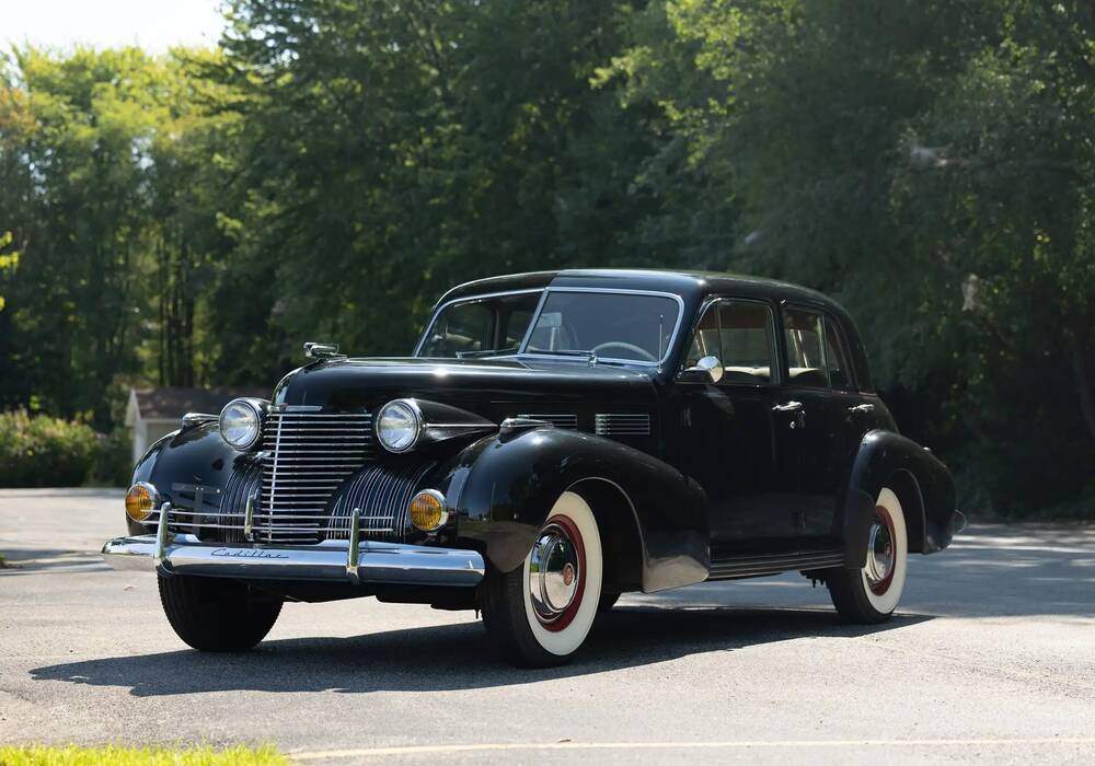 Fiche technique Cadillac S&eacute;ries 60 Sedan 346ci 135 (1937-1938)