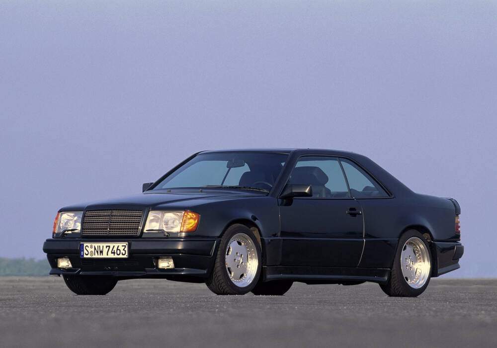 Fiche technique Mercedes-Benz 300 CE 5.6 AMG (C124) (1986-1988)