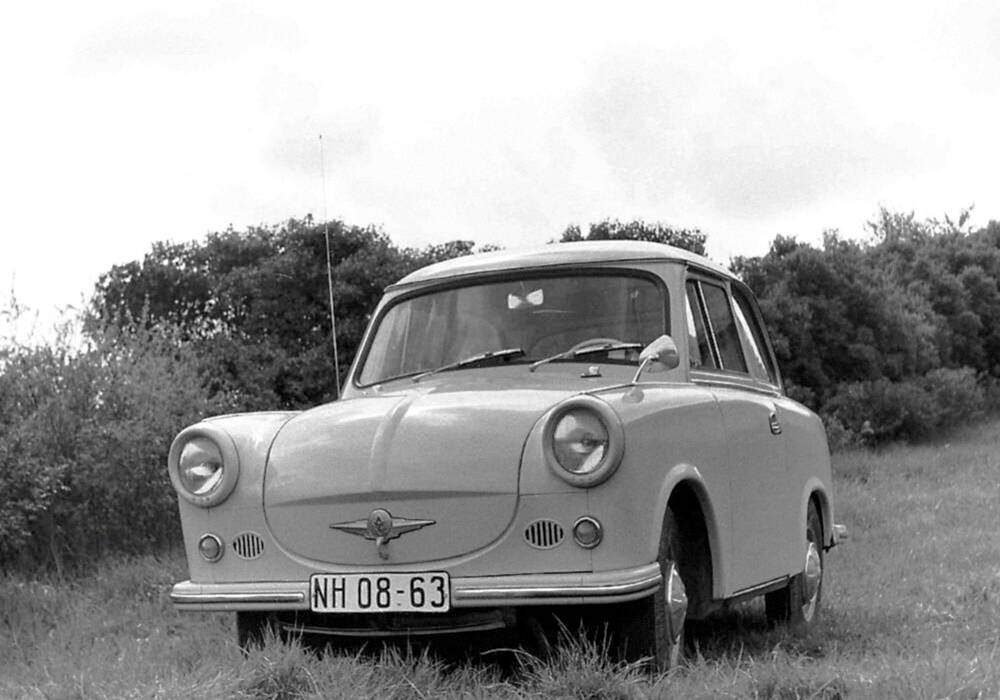 Fiche technique AWZ Trabant P50 (1957-1962)
