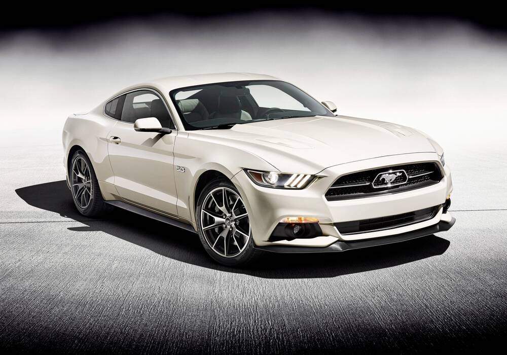Fiche technique Ford Mustang VI GT &laquo; 50 Year Limited Edition &raquo; (2014)