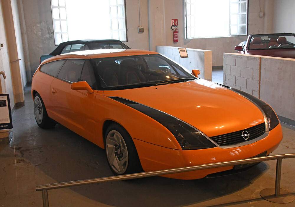 Fiche technique Opel Slalom (1996)