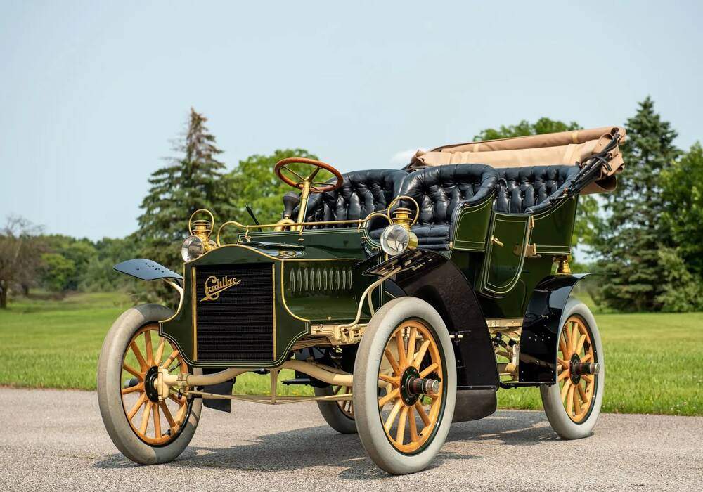 Fiche technique Cadillac Model F Touring (1905)