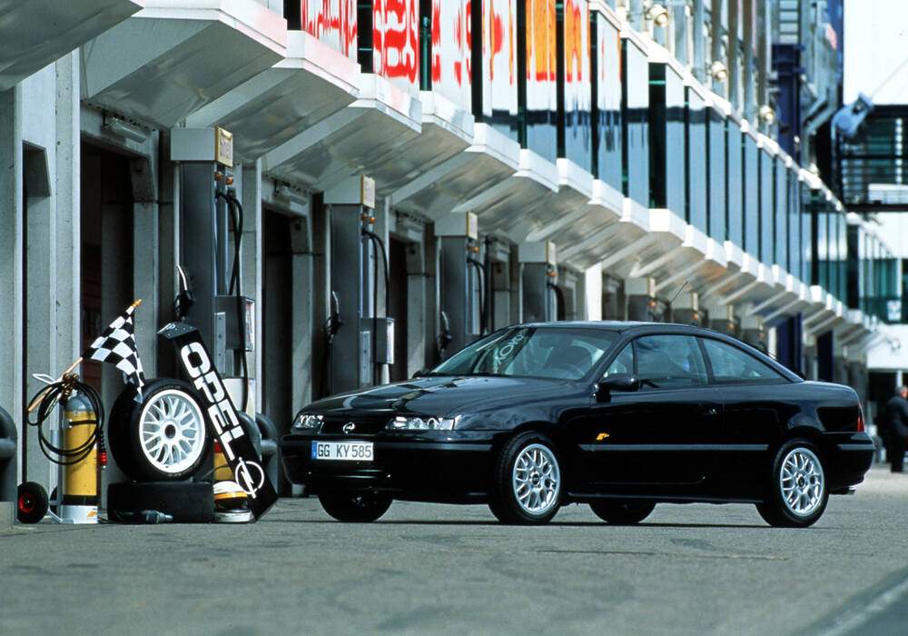 Fiche technique Opel Calibra 2.0i Turbo 4x4 &laquo; DTM Edition &raquo; (1995)