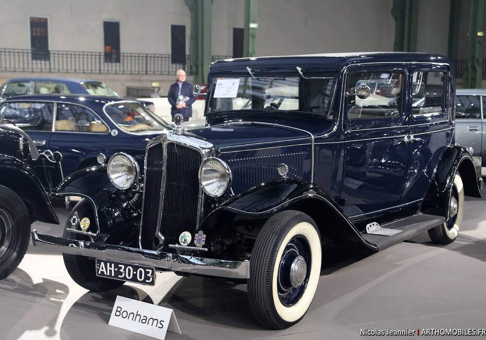 Fiche technique Renault Vivaquatre (1932-1946)
