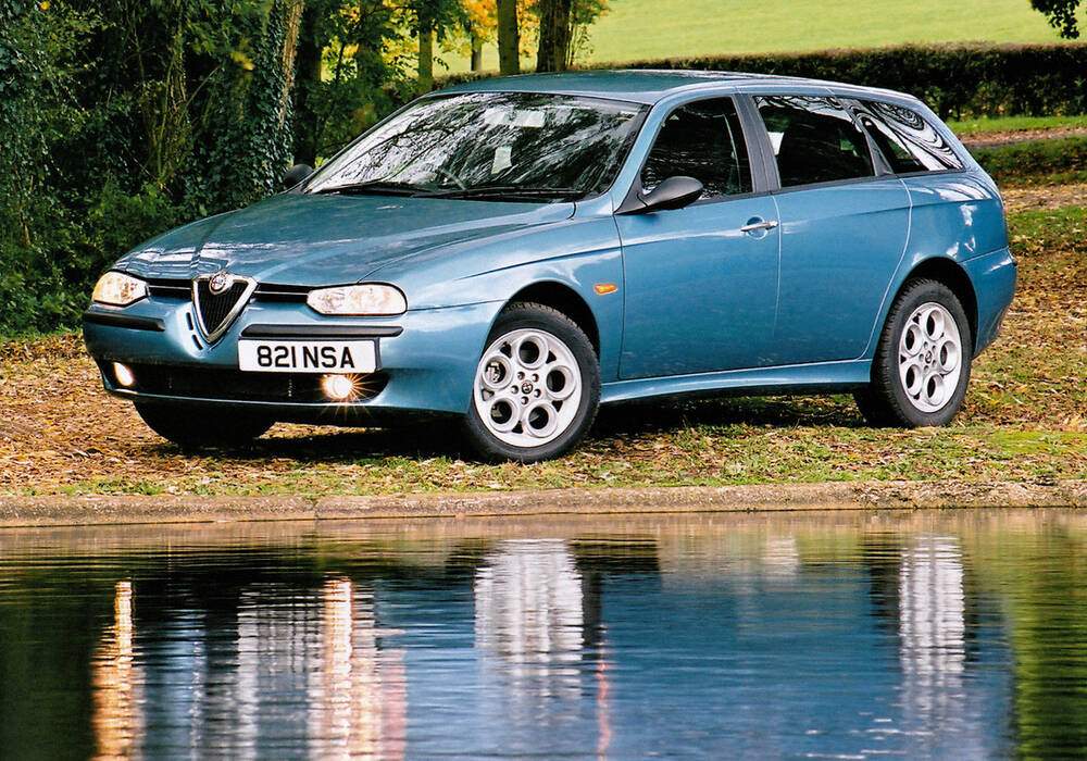 Fiche technique Alfa Romeo 156 Sportwagon 2.0 TS 155 (932) (2000-2001)