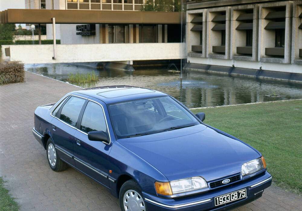 Fiche technique Ford Scorpio Sedan 2.9i (1990-1994)