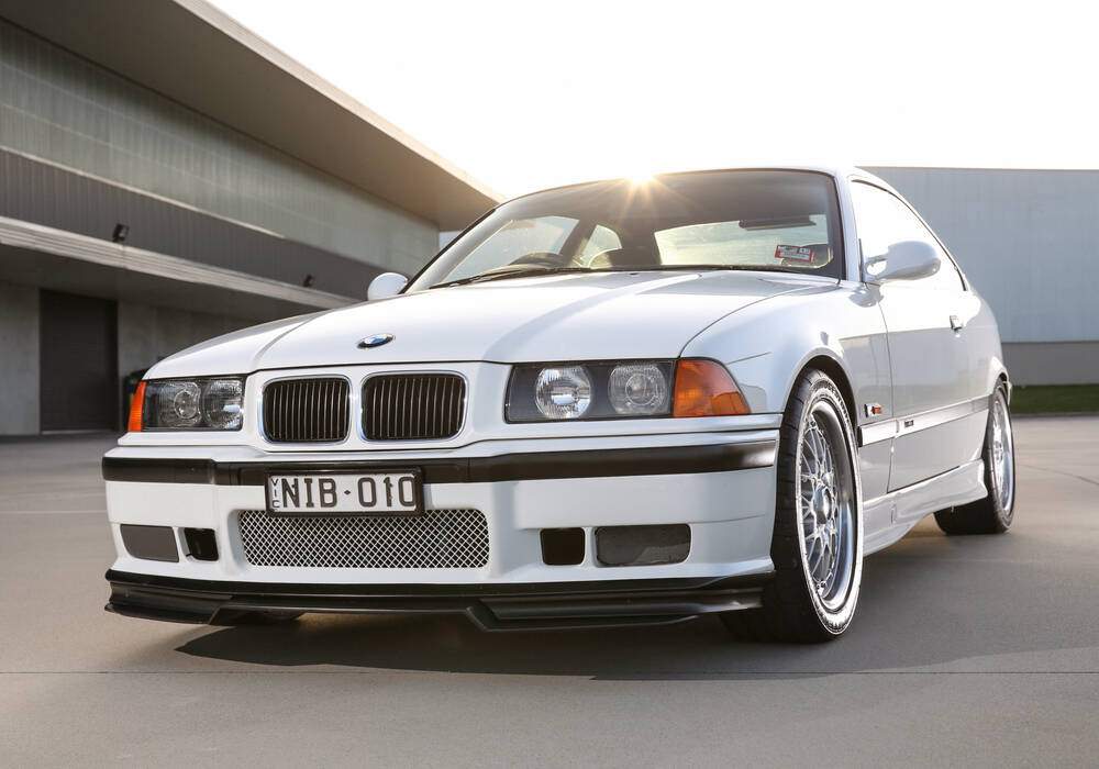 Fiche technique BMW M3-R (E36) (1994)