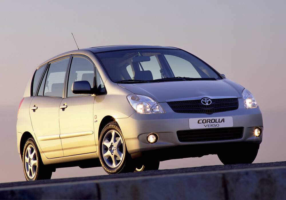 Fiche technique Toyota Corolla Verso II 1.8 VVT-i 135 (2002-2003)