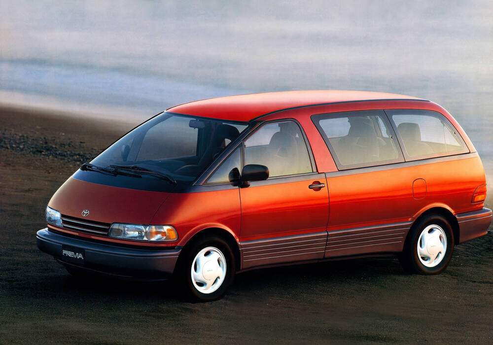 Fiche technique Toyota Previa 2.4 (1990-2000)