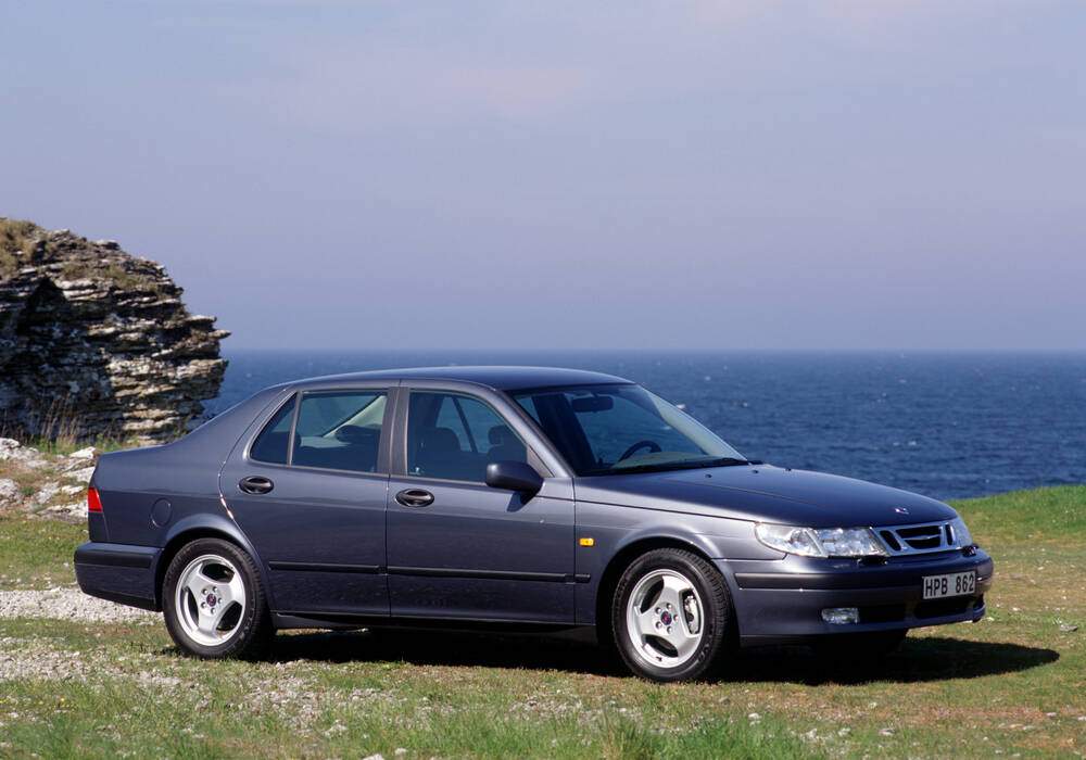 Fiche technique Saab 9-5 2.0T (1997-2010)