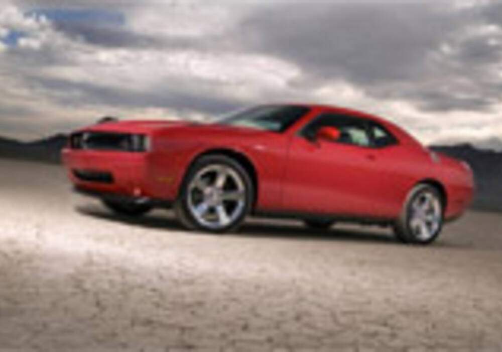 Dodge ajoute les versions SE et R/T au lancement de la Challenger