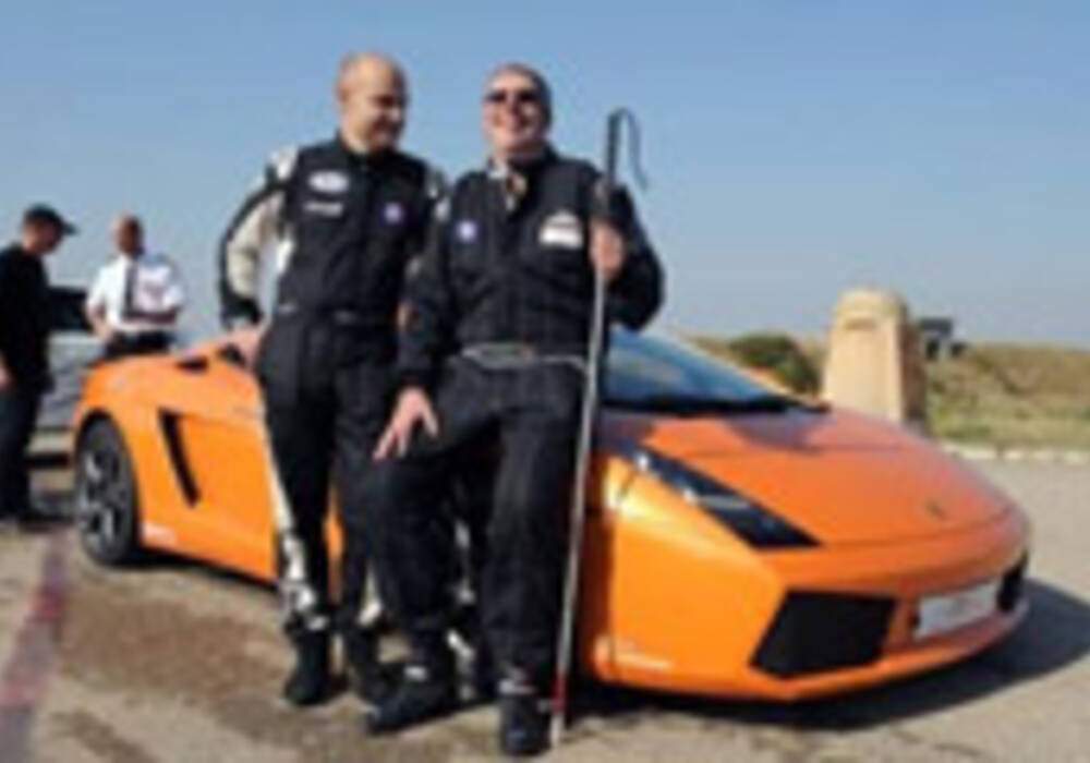 Un pilote aveugle bat le record de vitesse en Lamborghini Gallardo