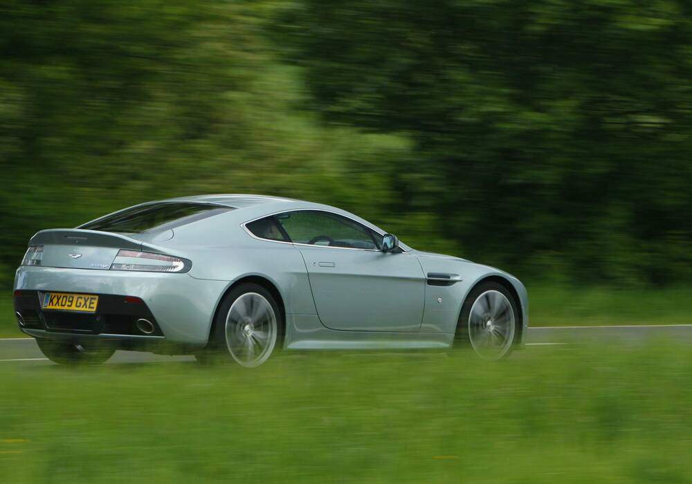 L'Aston Martin V12 Vantage confirm&eacute;e pour le march&eacute; US