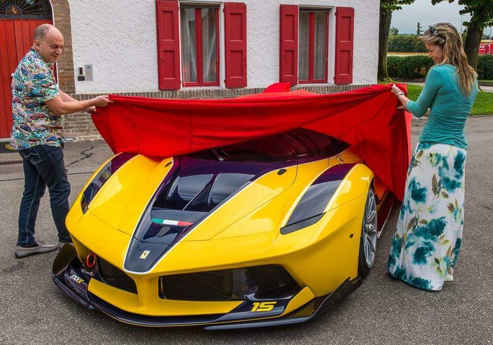 Un dirigeant de Google offre une Ferrari FXX K &agrave; sa femme