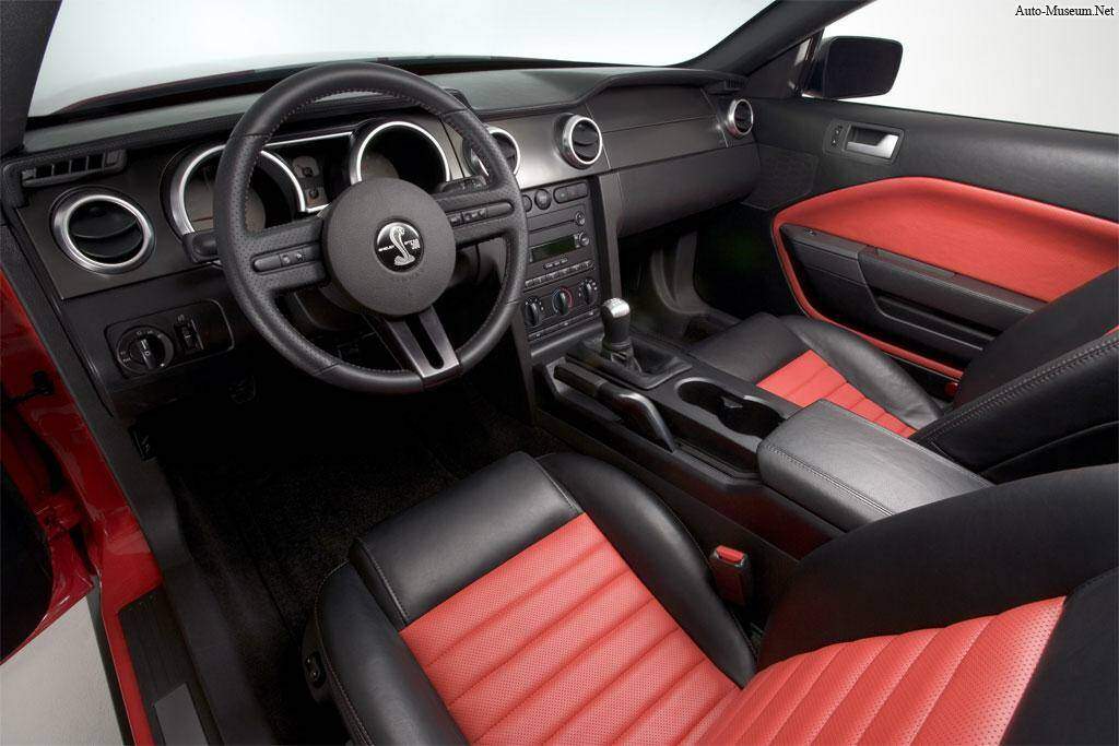 Shelby Cobra GT500 (2005),  ajouté par Raptor