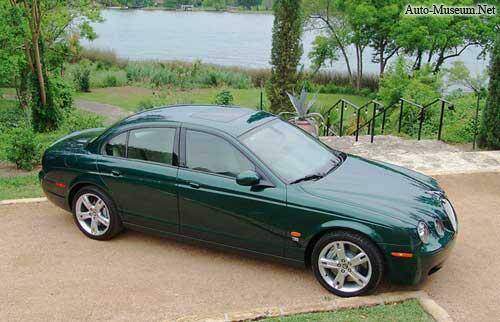 Jaguar S-Type R (2002-2008),  ajouté par destroyeur
