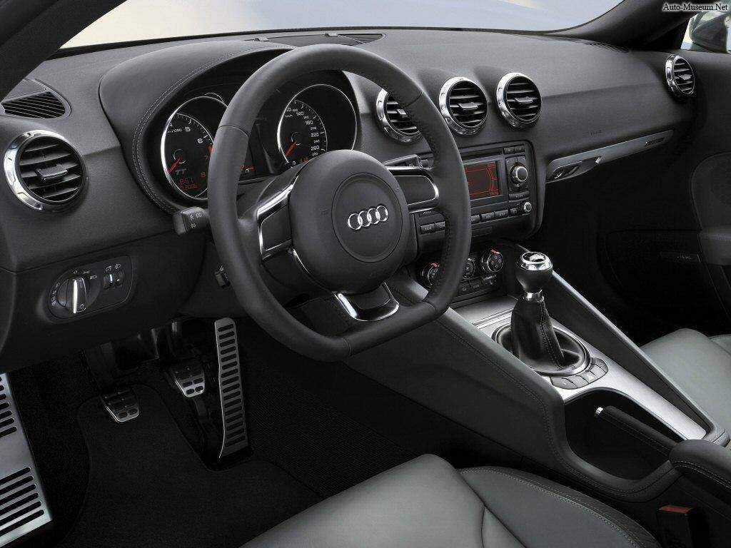 Audi TT II  3.2 V6 (8J) (2006-2010),  ajouté par nothing