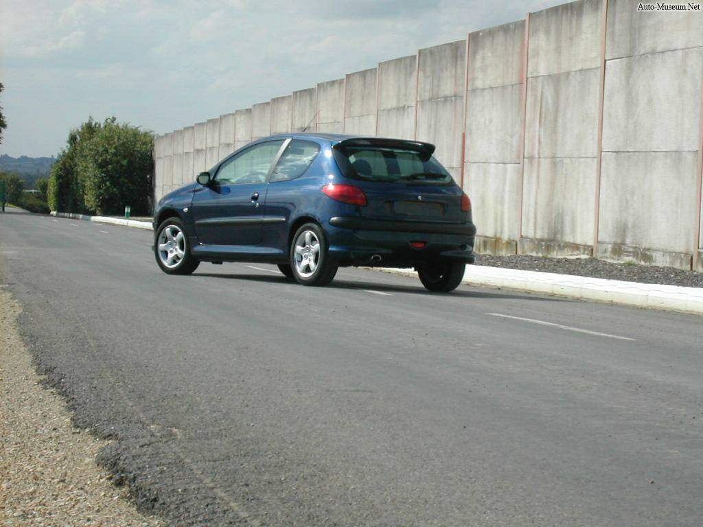 Peugeot 206 S16 (1999-2005),  ajouté par nothing